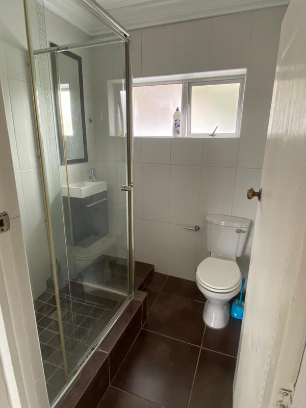 2 Bedroom Property for Sale in Lakeside Western Cape